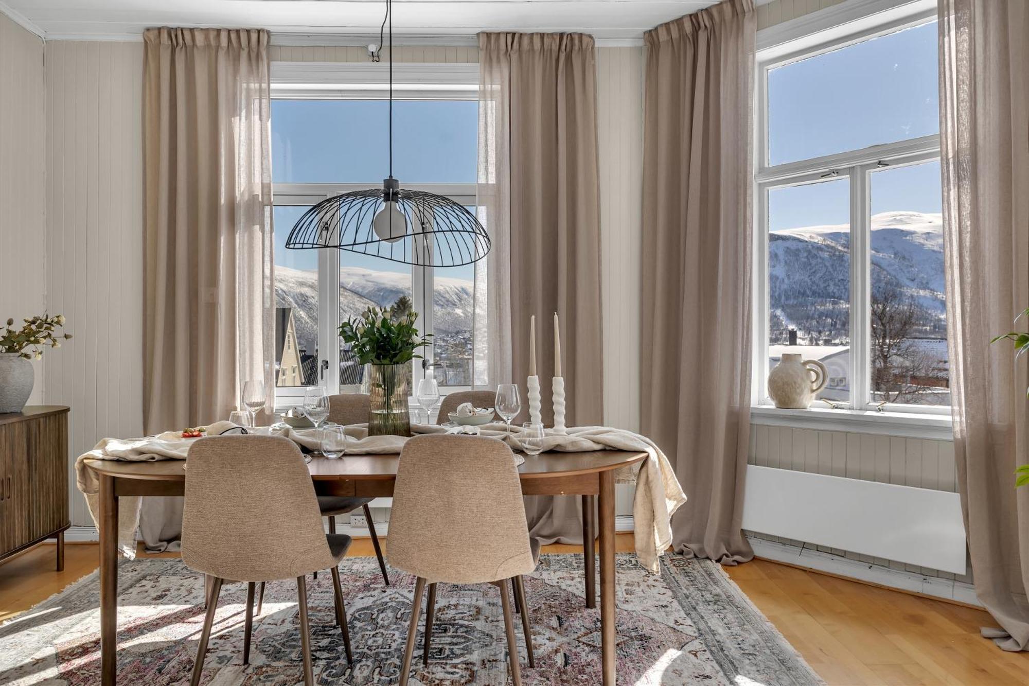 Amazing Tromso City Apartment With Free Parking And Lovely City Views! Экстерьер фото